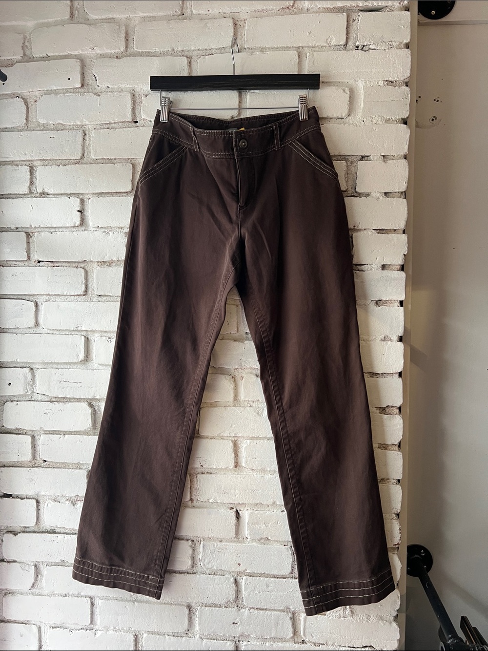 Women’s Brown Straight-Leg Pants contrast stitching casual denim
